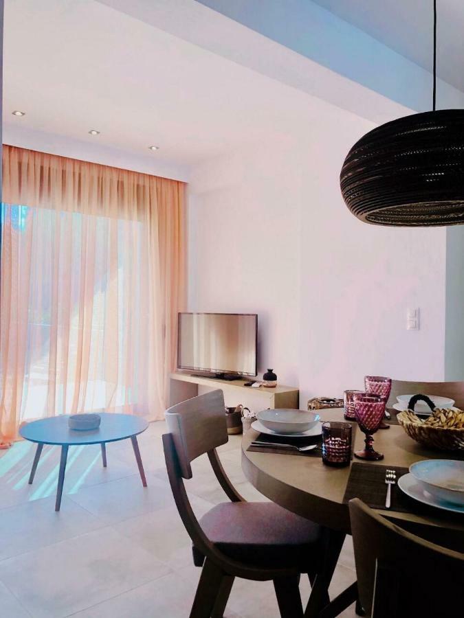 Epos & Luxury * Paliouri